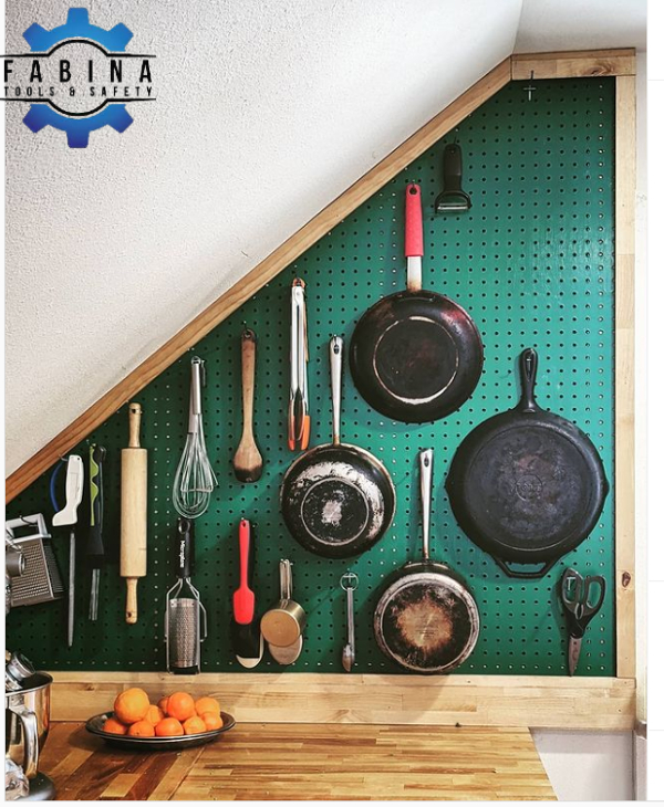 10+ Ý Tưởng Trang Trí Sáng Tạo Với Vách Lưới Pegboard
