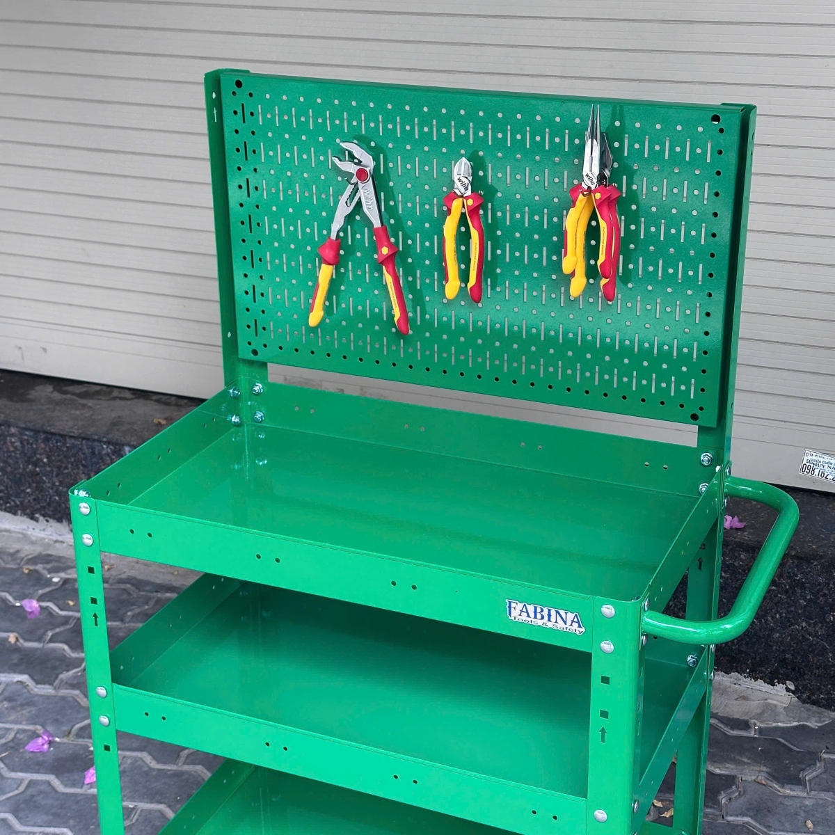 Bí quyết tạo trạm làm việc di động với xe đẩy 3 ngăn vách lưới 72cm xanh lá Fabina