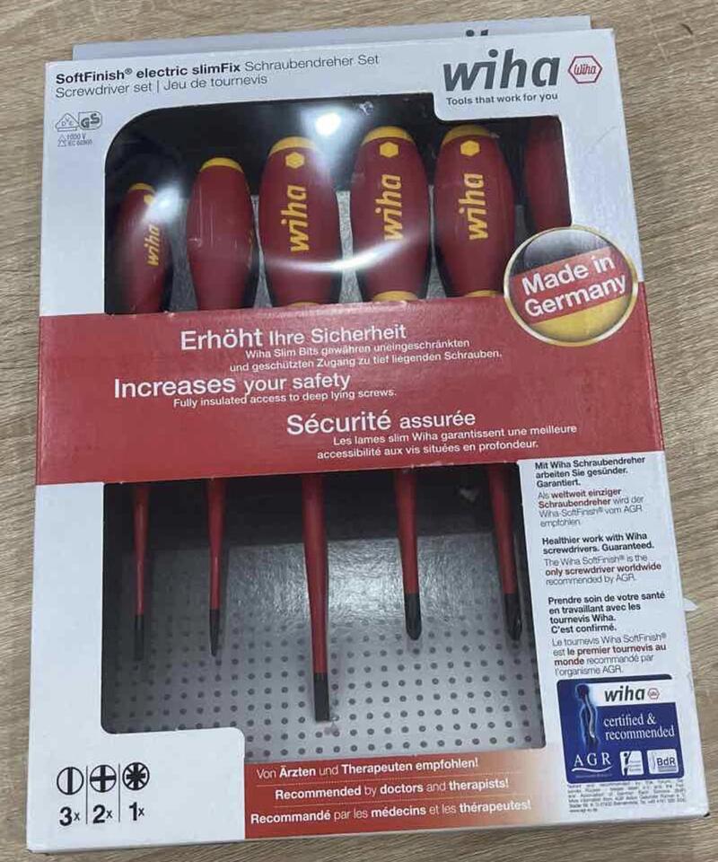 Review Chi Tiết Bộ Tua Vít Cách Điện Wiha 38362 Dành Cho Thợ Điện Chuyên Nghiệp