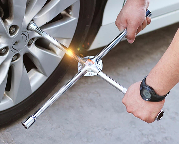 Các dụng cụ cơ khí hàng đầu cần có trong hộp dụng cụ và tủ dụng cụ của bạn