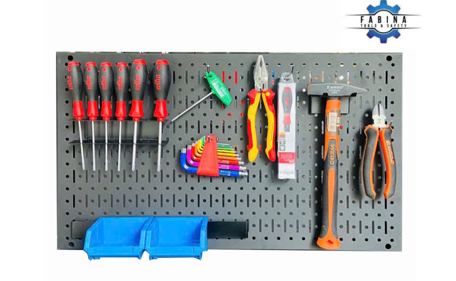 Tối ưu không gian làm việc chỉ với khung lưới treo phụ kiện