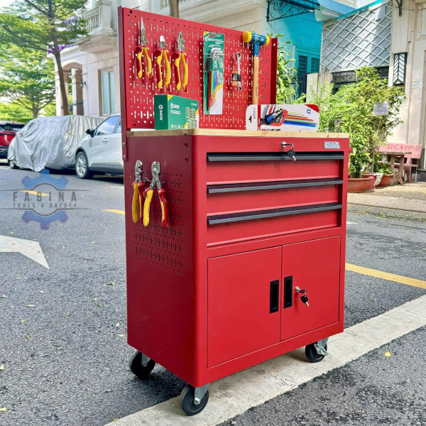 Tủ Sắt Đựng Đồ Nghề Cho Một Môi Trường Làm Việc An Toàn, Hiệu Suất và Bền Vững