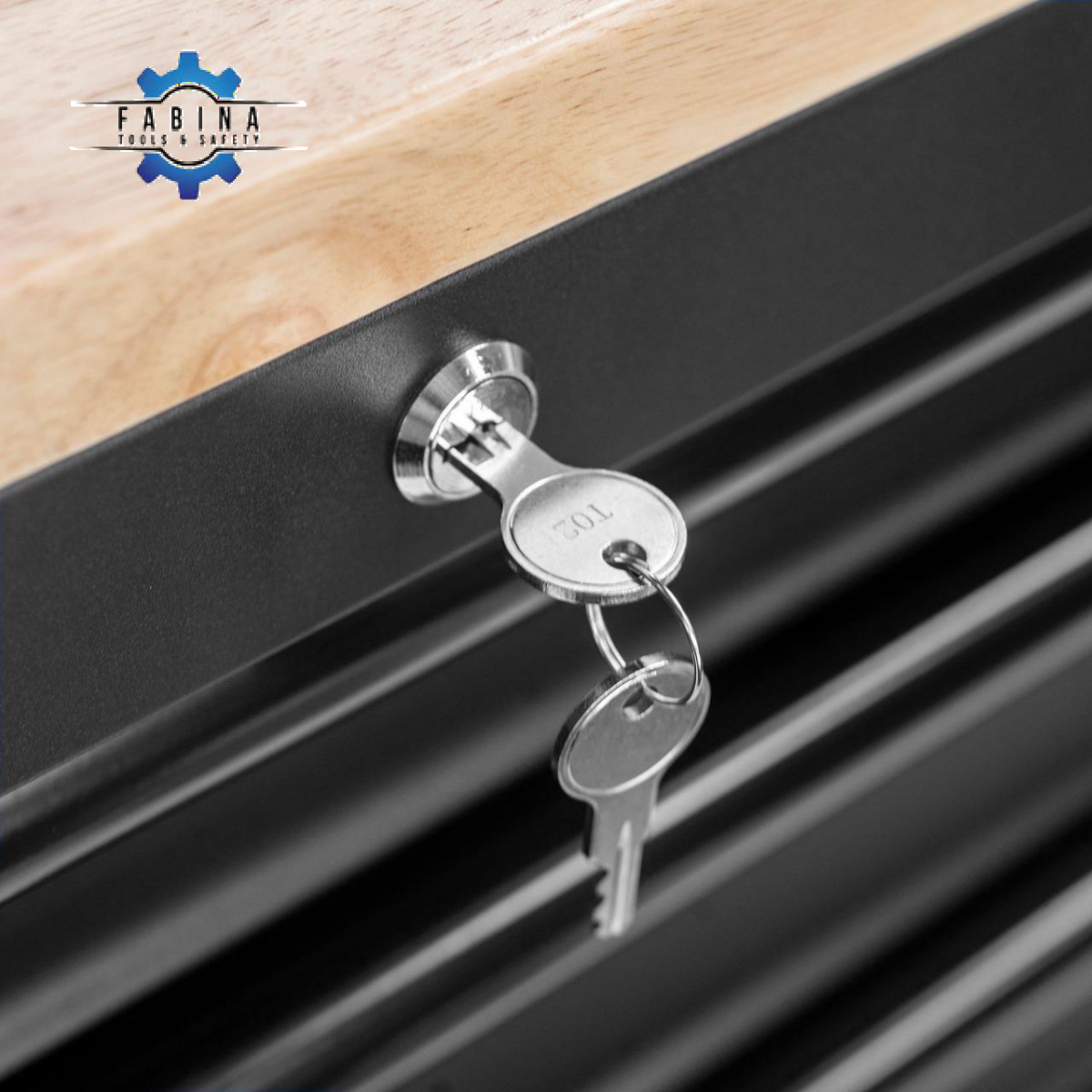 Biến tiệm nhỏ thành Garage chuyên nghiệp chỉ với một chiếc tủ đồ nghề sửa xe máy