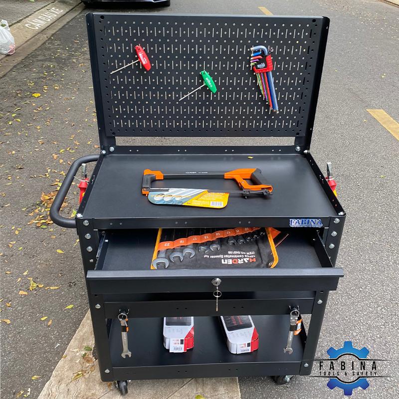 Vì sao xe đẩy 3 tầng phù hợp để phân loại dụng cụ khi làm việc?