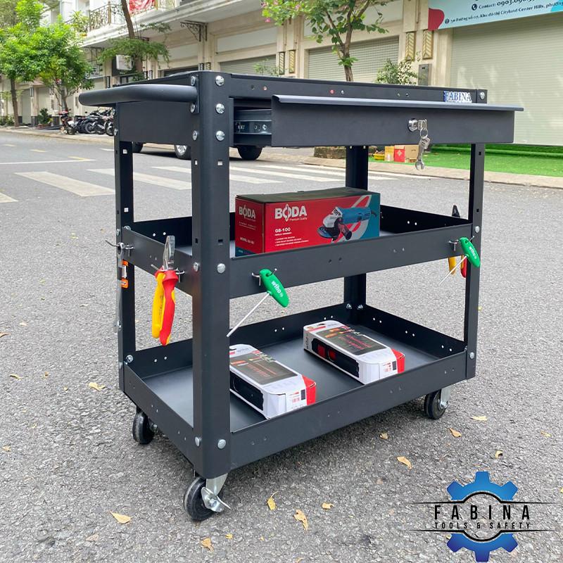 Xe Đẩy Dụng Cụ Fabina Có Thực Sự Giúp Thợ Làm Việc Nhanh Hơn?