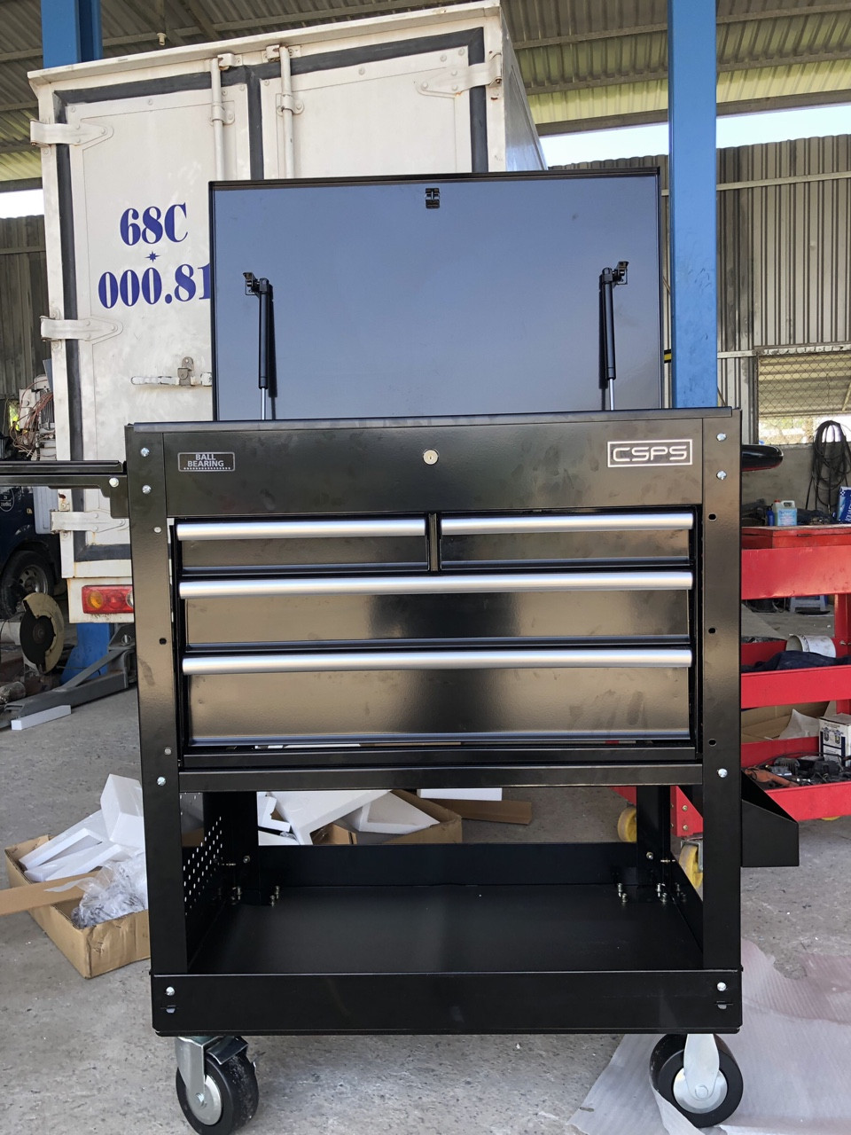 Tools cabinet with 4 drawers and 2 trays