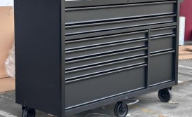Những Điểm Nổi Bật Của Tủ Dụng Cụ CSPS 10 Hộc Kéo Màu Đen Mặt Inox