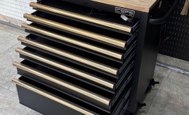 So sánh Tủ dụng cụ CSPS 76cm 07 hộc kéo tay cầm vàng với các tủ thông thường