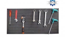 Tấm lưới treo dụng cụ: Bí quyết giúp không gian làm việc gọn gàng hơn