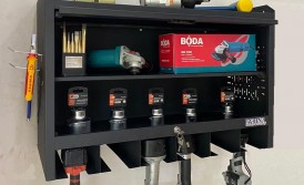 Tủ Dụng Cụ Treo Tường Khiến Một Góc Xưởng Trở Nên “Có Giá Trị” Hơn – Fabina